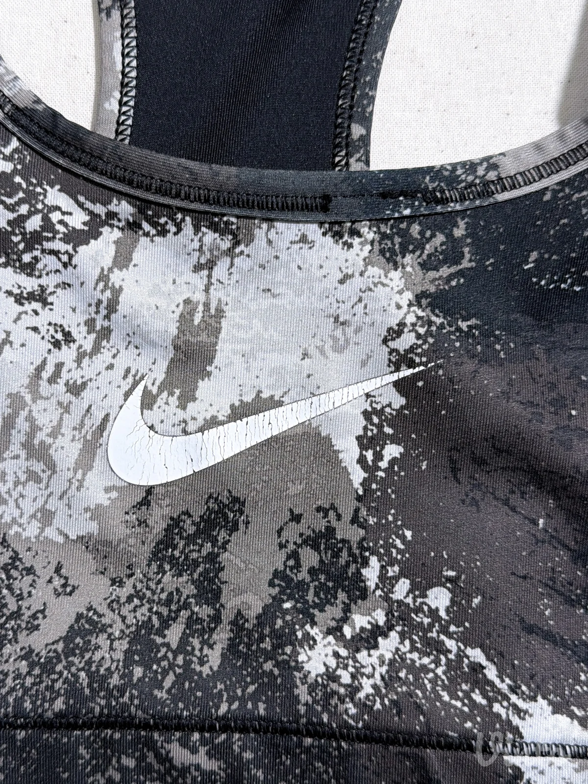 Top Nike