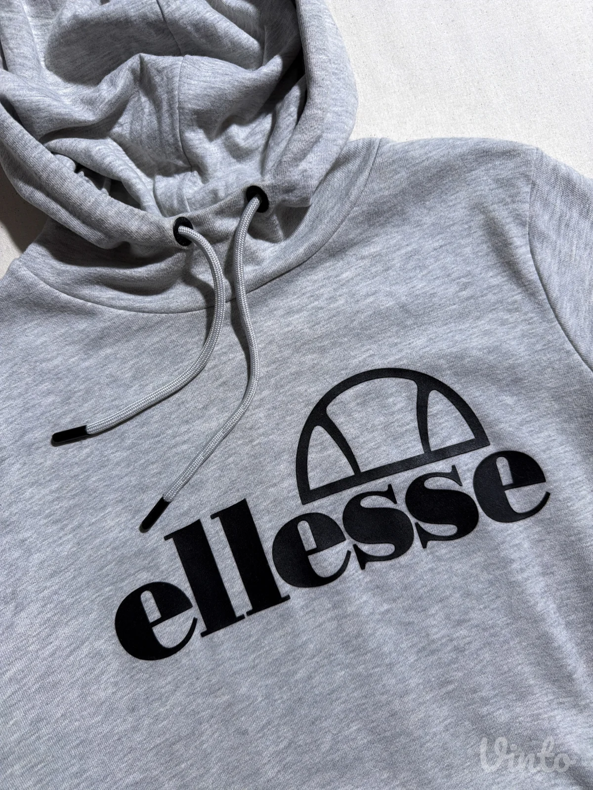 Duks Ellesse