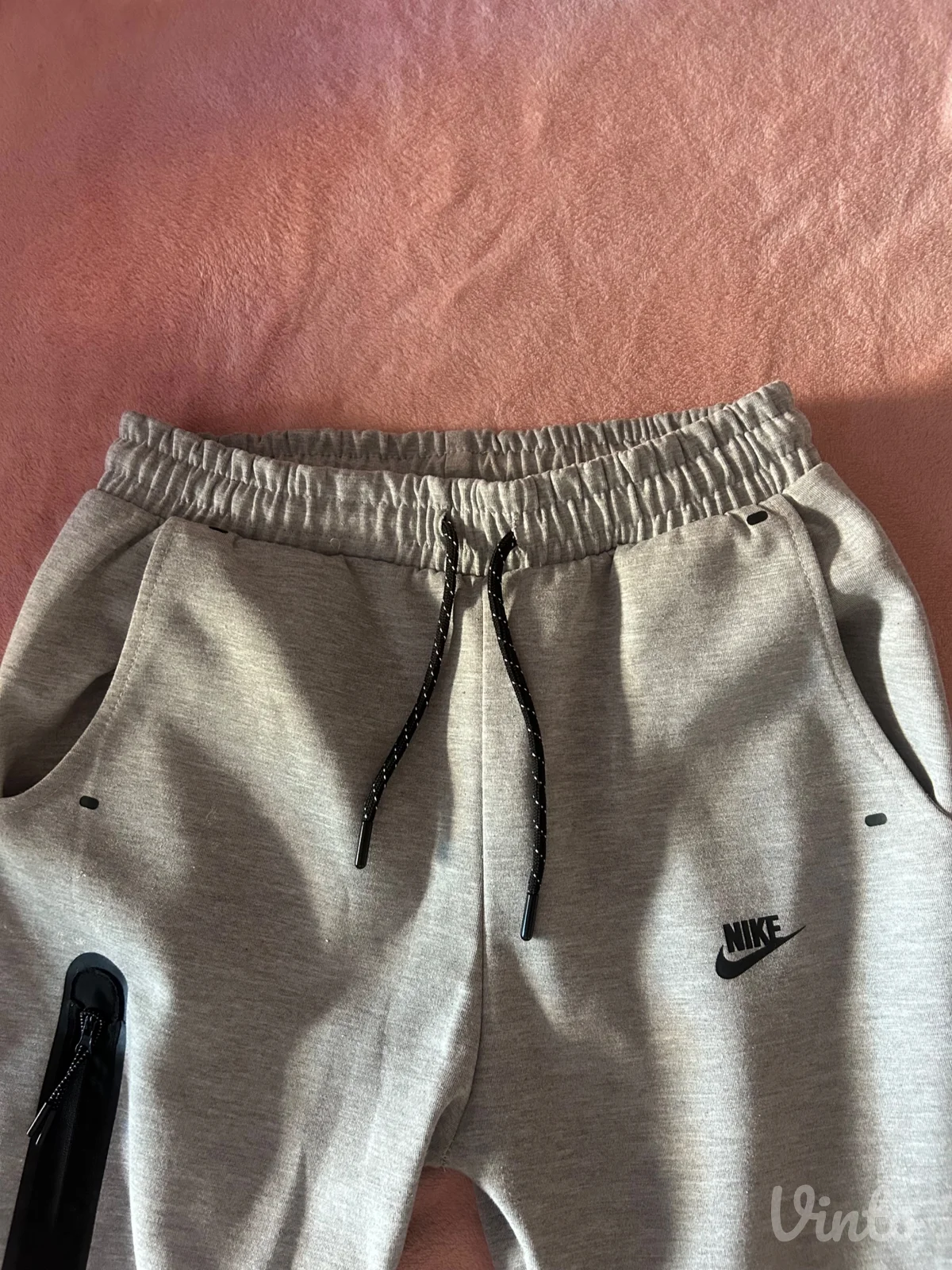 Nike Tech Fleece, donji deo