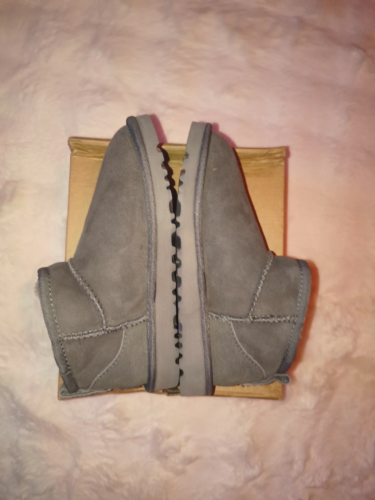 Ugg mini