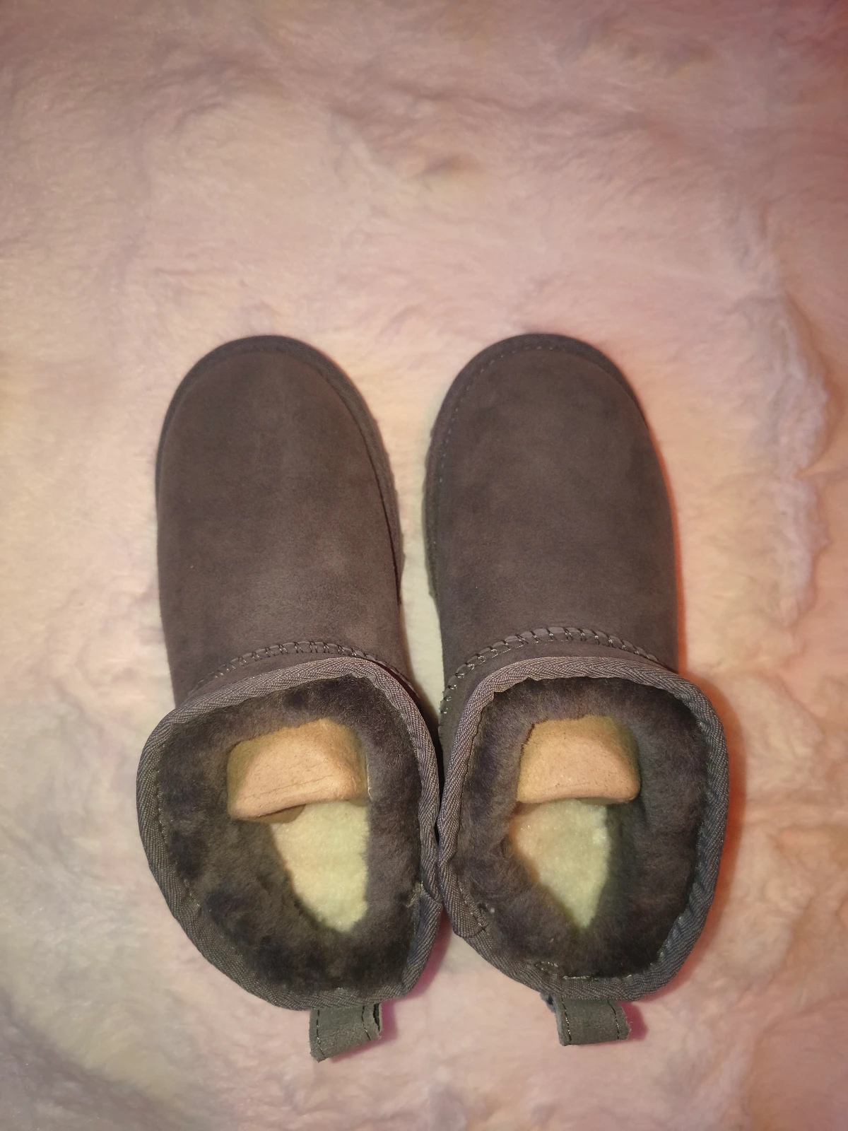 Ugg mini