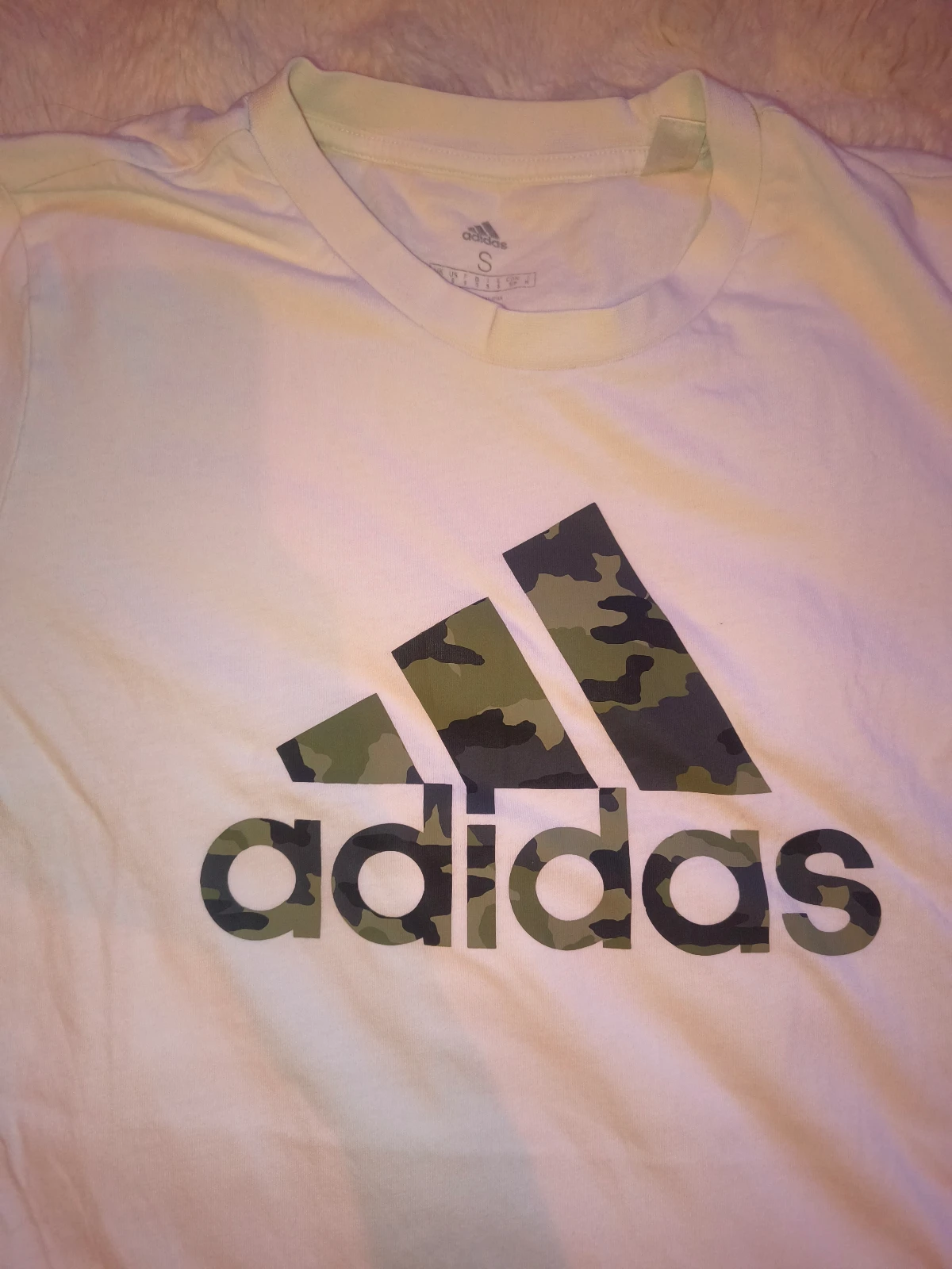 Adidas majica S velicina