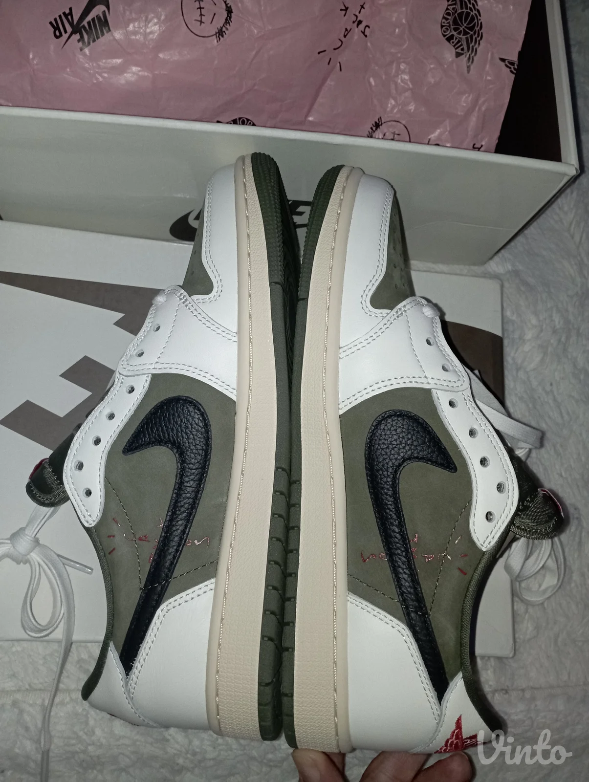 Nike Travis Scott