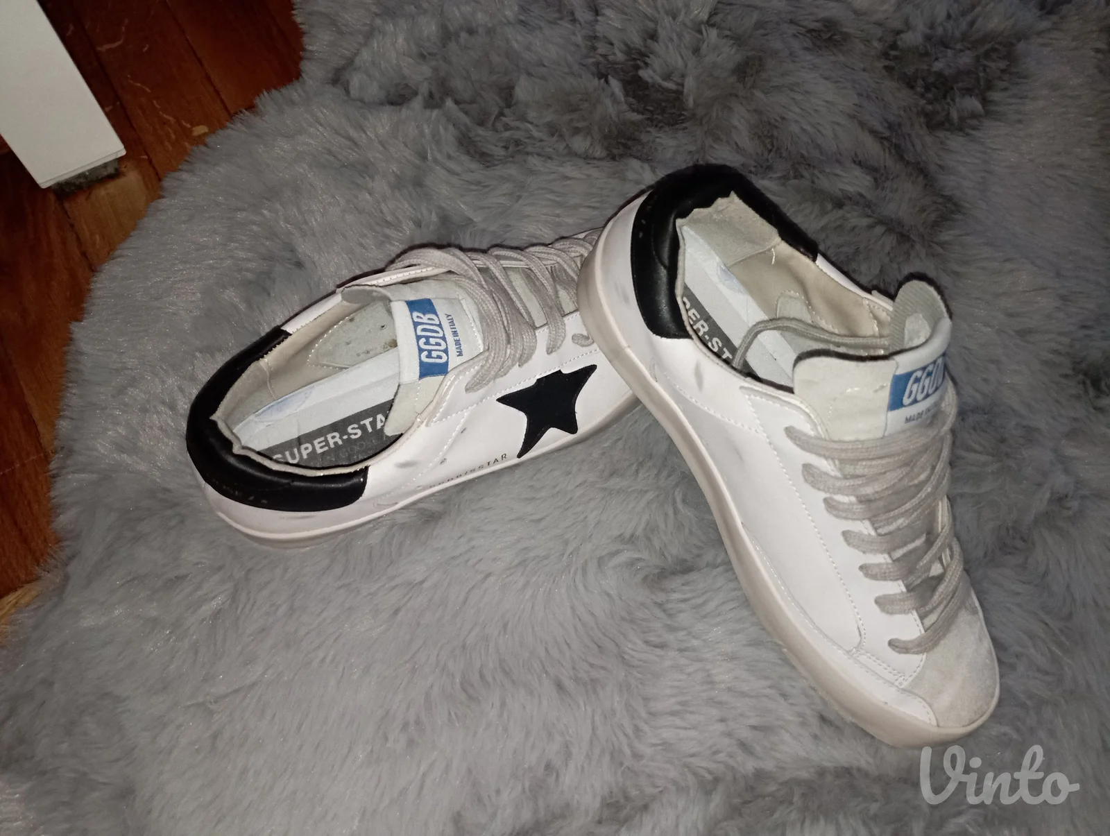 Golden Goose superstar