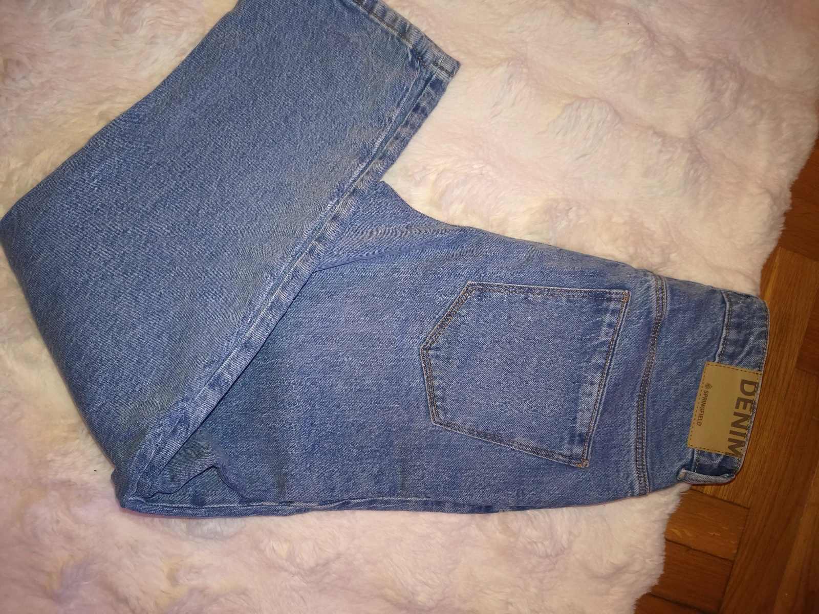 Farmerke Springfield mom fit