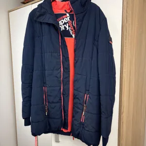Superdry jakna