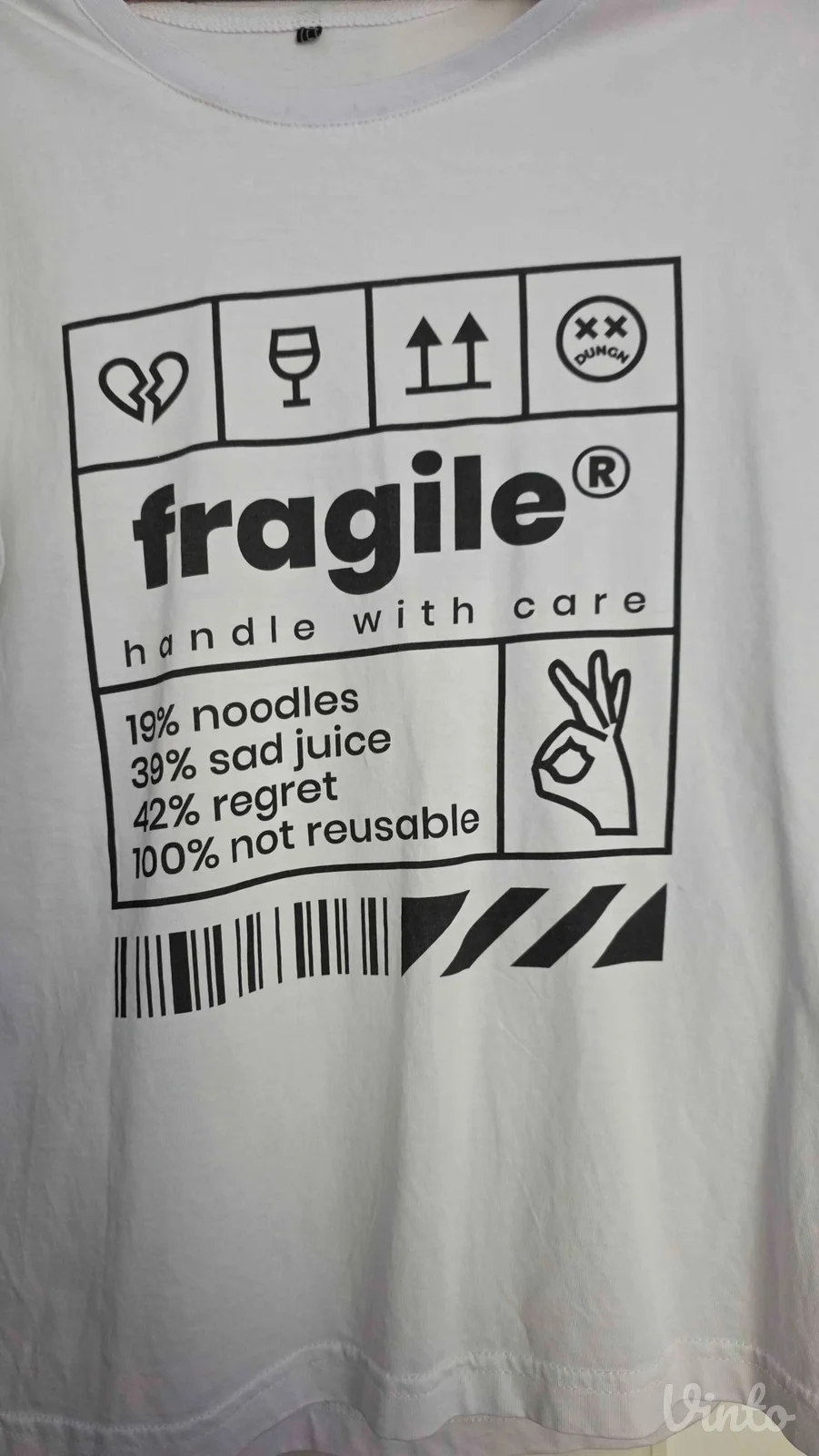 Fragile majica