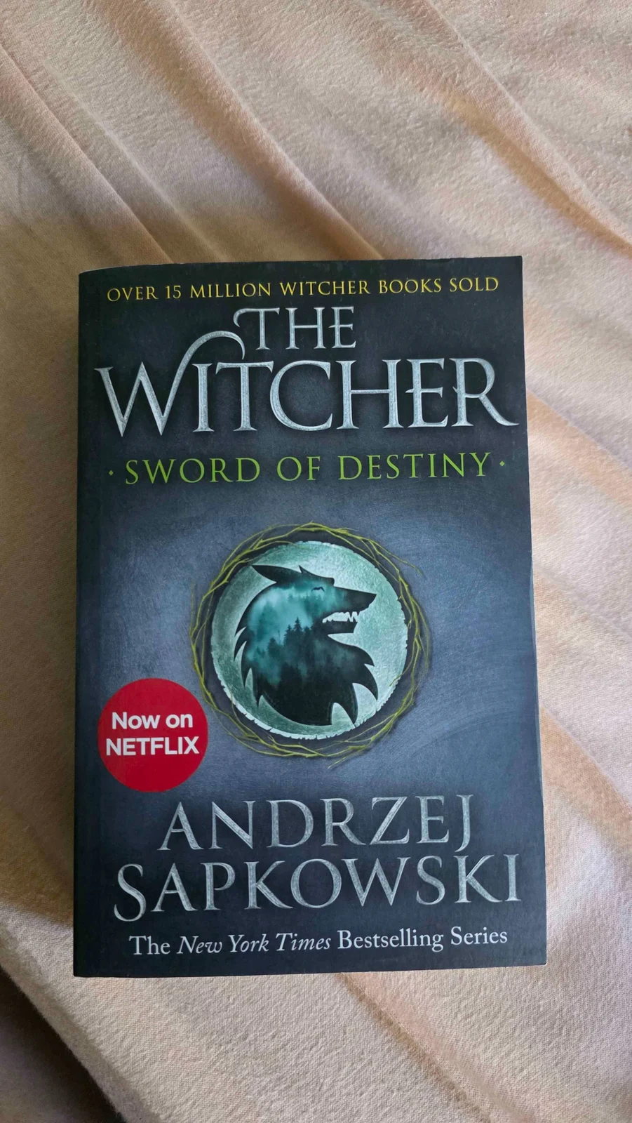 SWORD OF DESTINY Andrzej Sapkowski