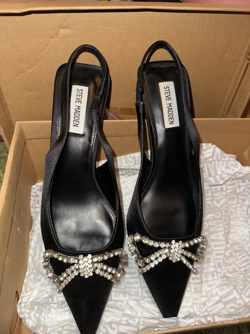 niske štikle sa cirkonima