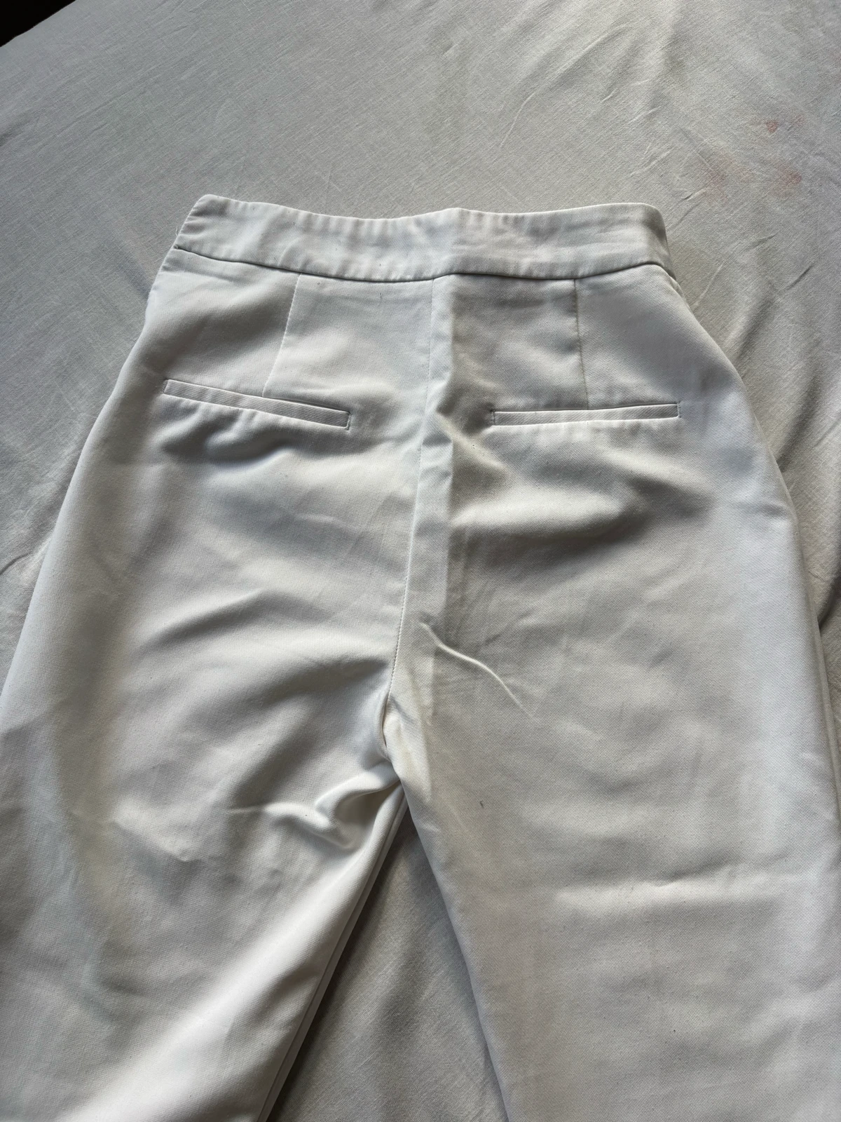 Zara bele pantalone