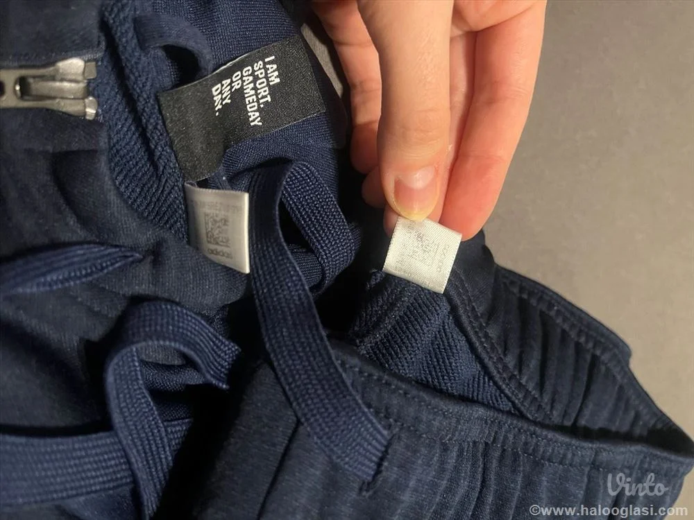 KAO NOV Ženski komplet trenerke ADIDAS VELIČINA S