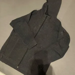 NOV UNISEX duks ADIDAS ZNE Veličina L