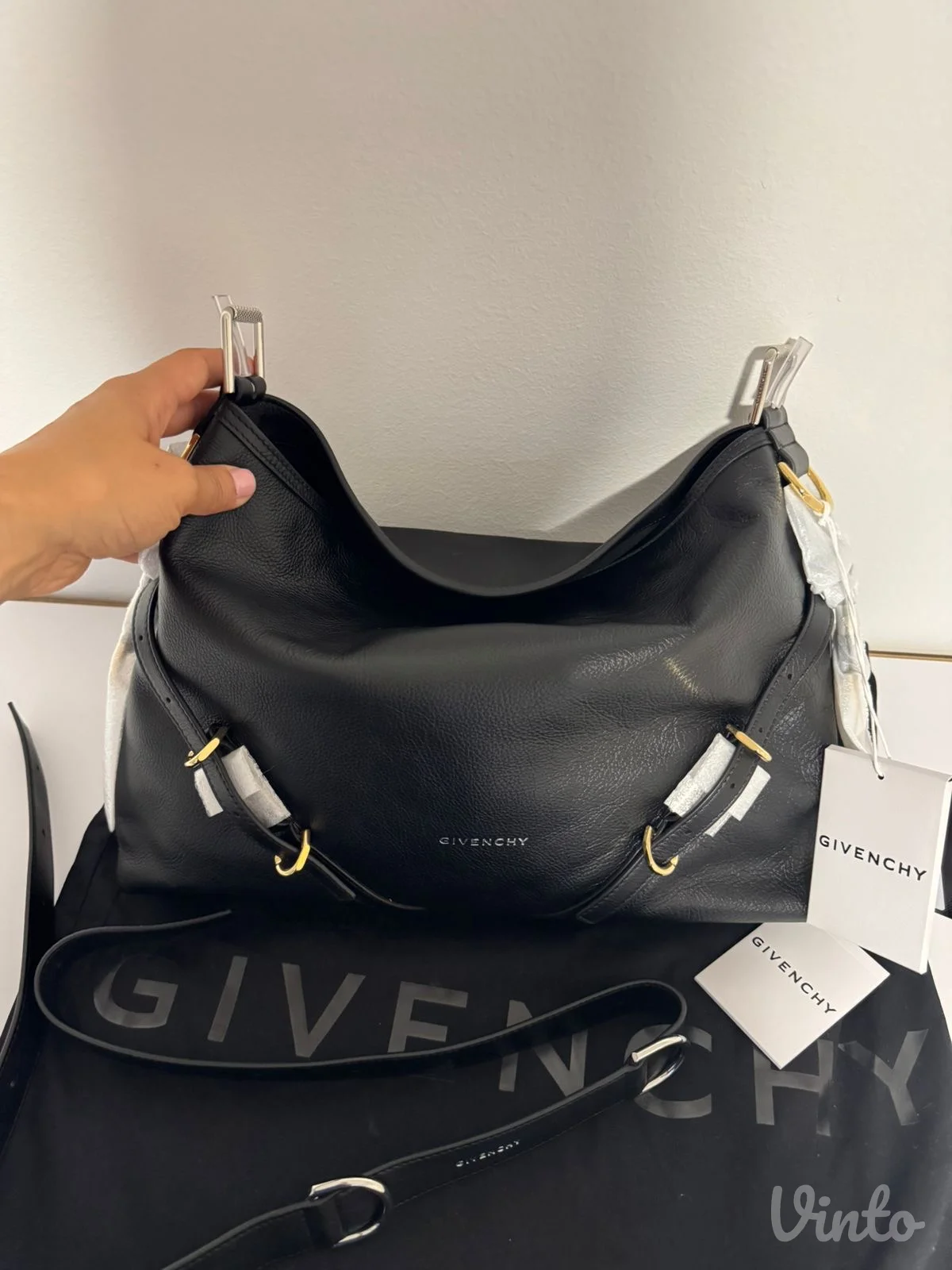 Givenchy torba voyo nova