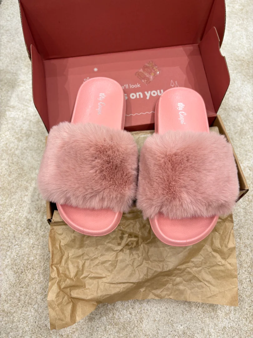 Papuce nove sa krznom 38