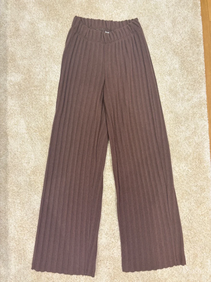 Koncane pantalone zara 11-12