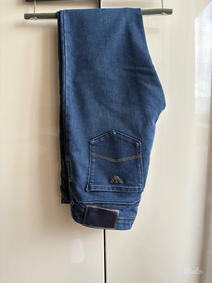 Armani Jeans 27 kao nove