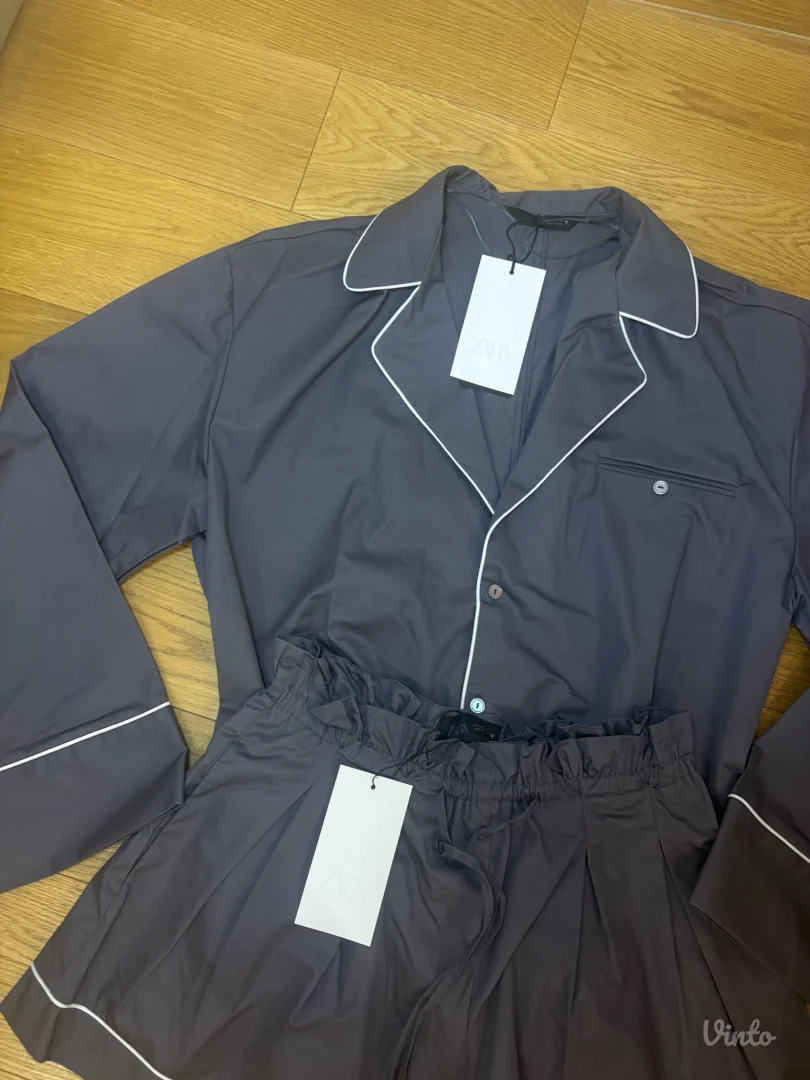 Zara komplet nov sa etiketom