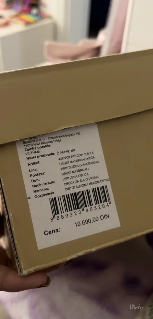 MICHAEL KORS patike (placene 19690 din)