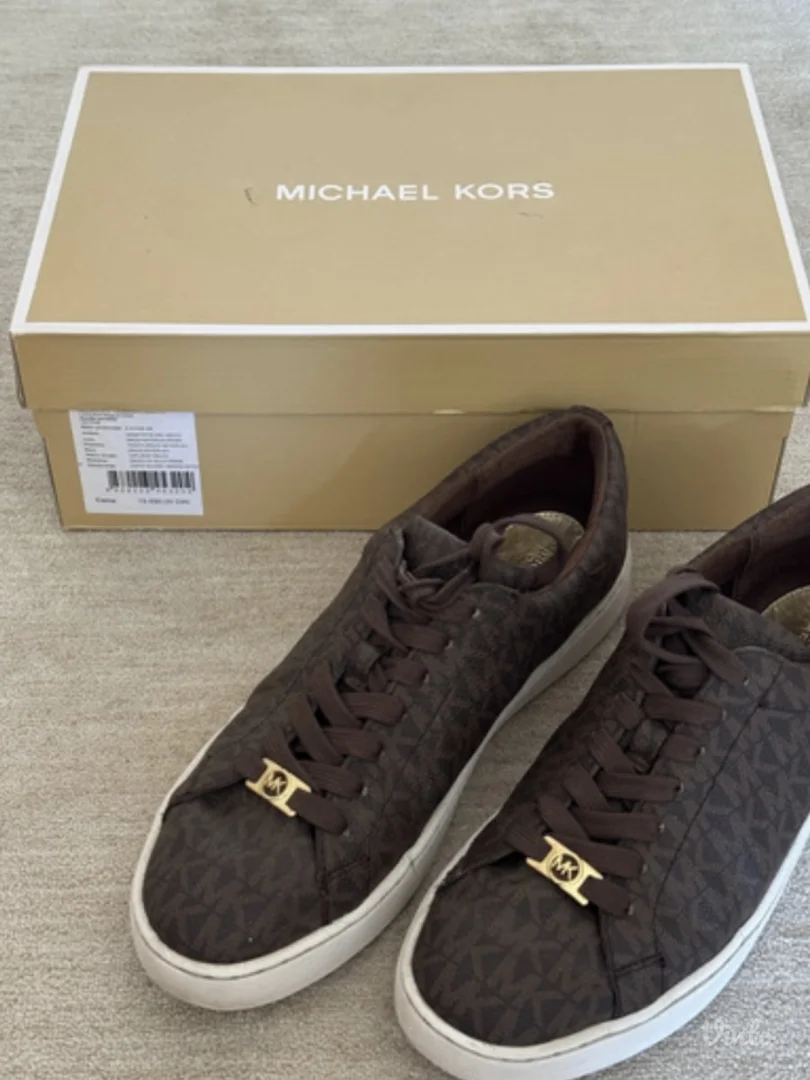 MICHAEL KORS patike (placene 19690 din)