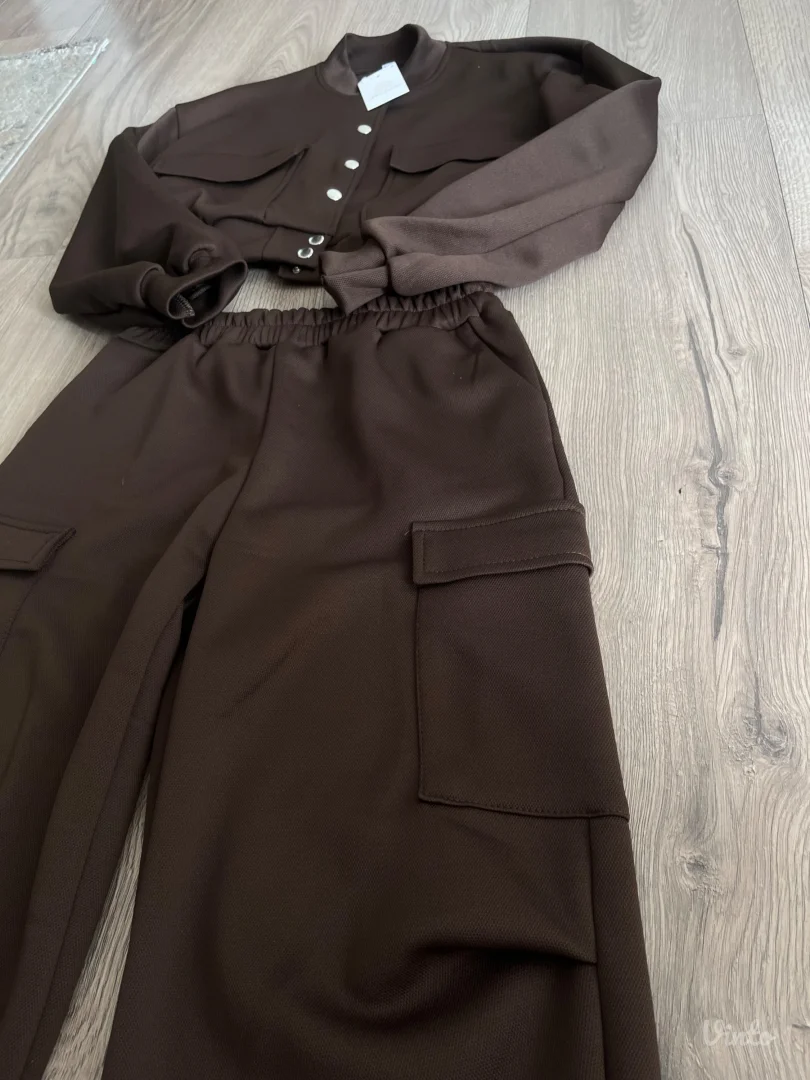 PRELEPA nova trenerka cokolada boja