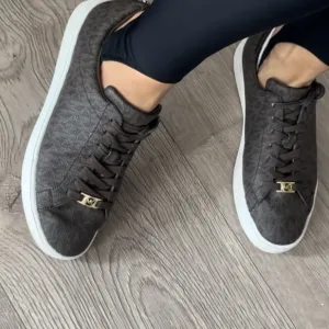 MICHAEL KORS patike (placene 19690 din)