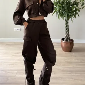 PRELEPA nova trenerka cokolada boja