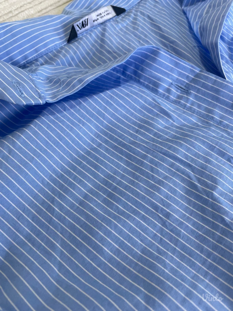 Zara crop košulja sa otvorenim ledjima