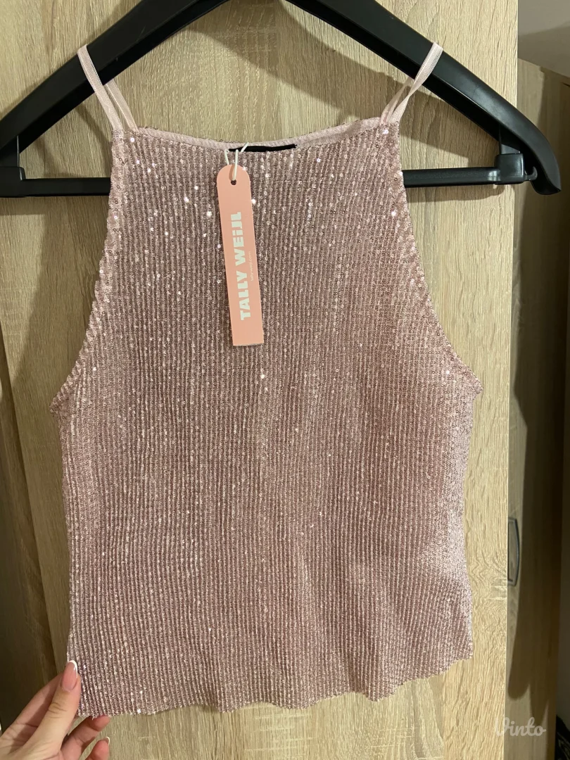 Tally weijl top sa etiketom