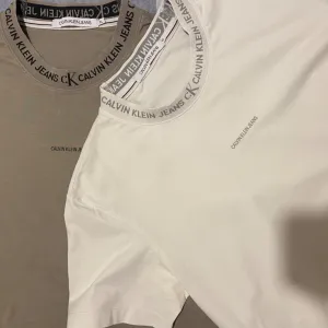 2 muske original Calvin klein majice