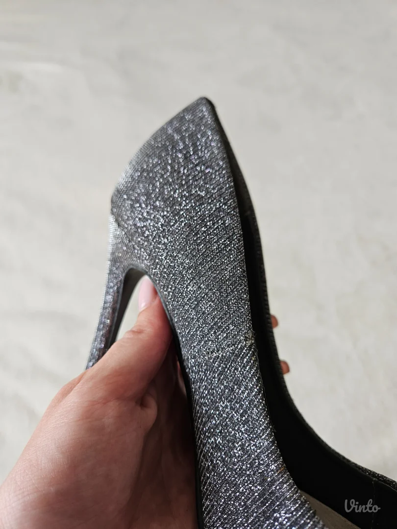 Claudia donateli - srebrne štike