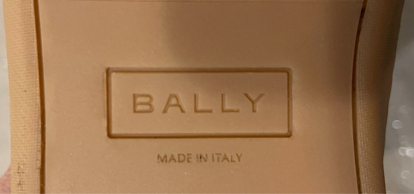 Bally patike, novo
