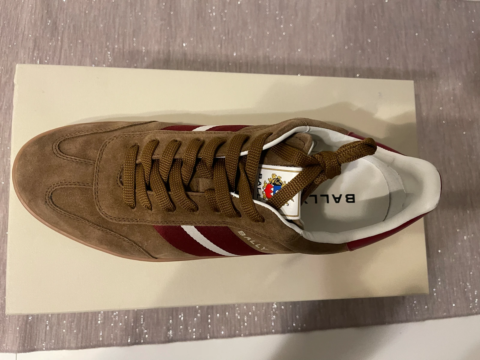 Bally patike, novo