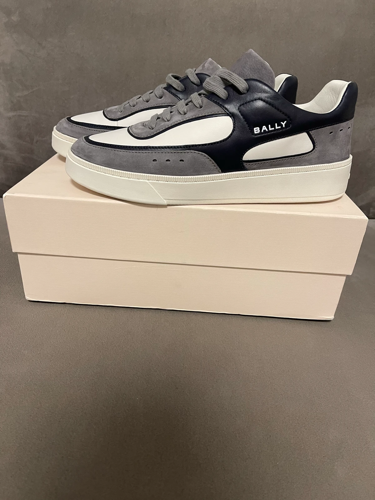 Bally patike, novo