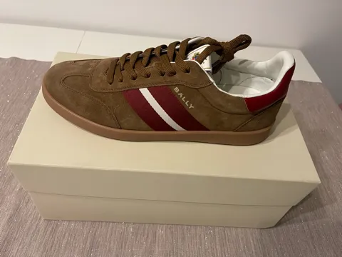 Bally patike, novo
