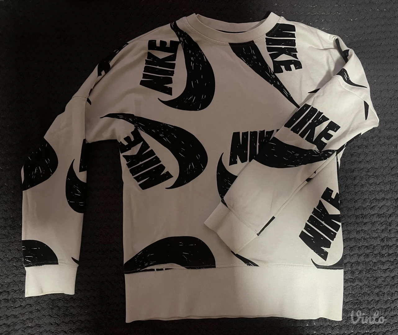 Nike,beli ženski duks