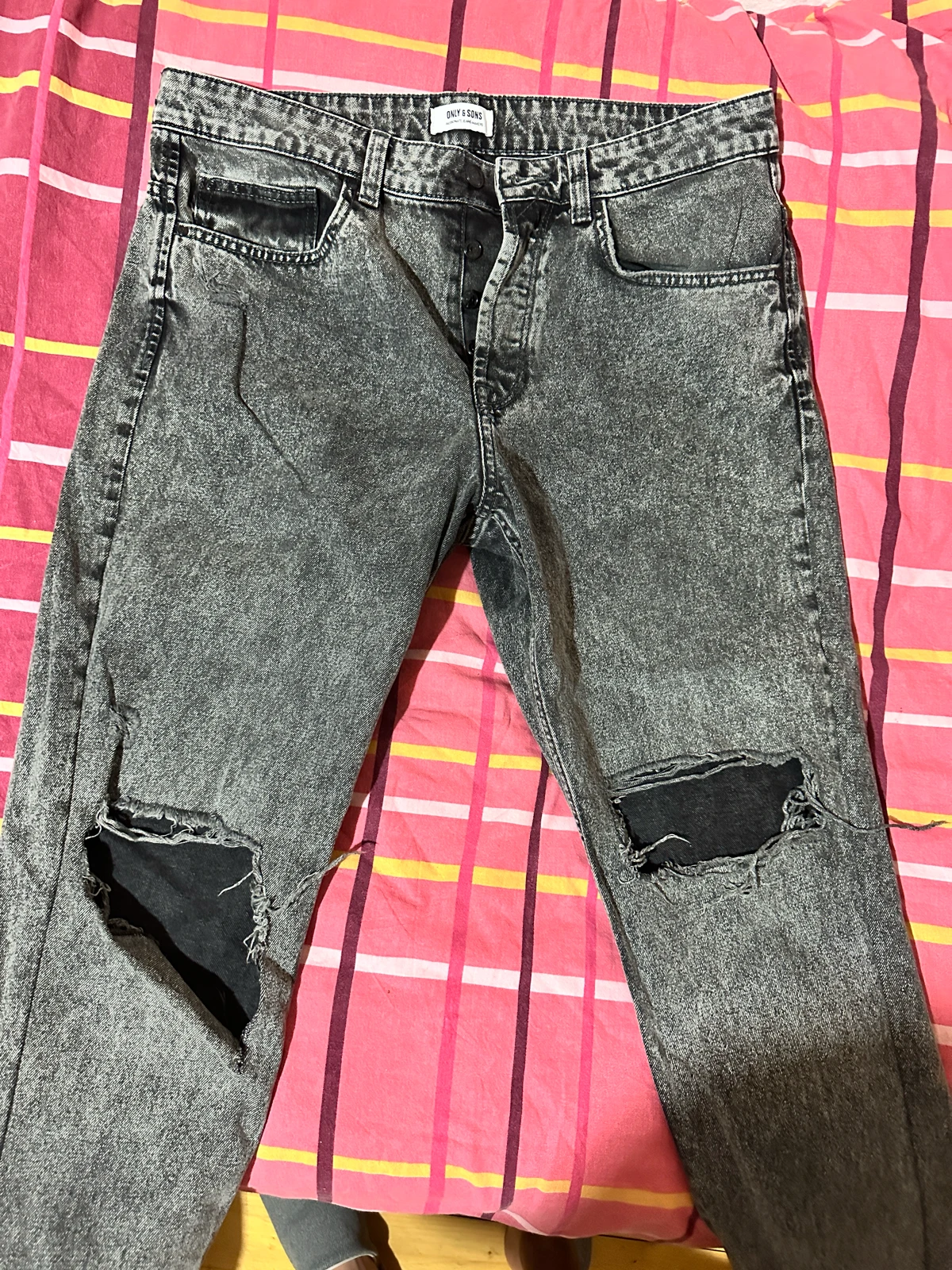 Muske pantalone i farmerice
