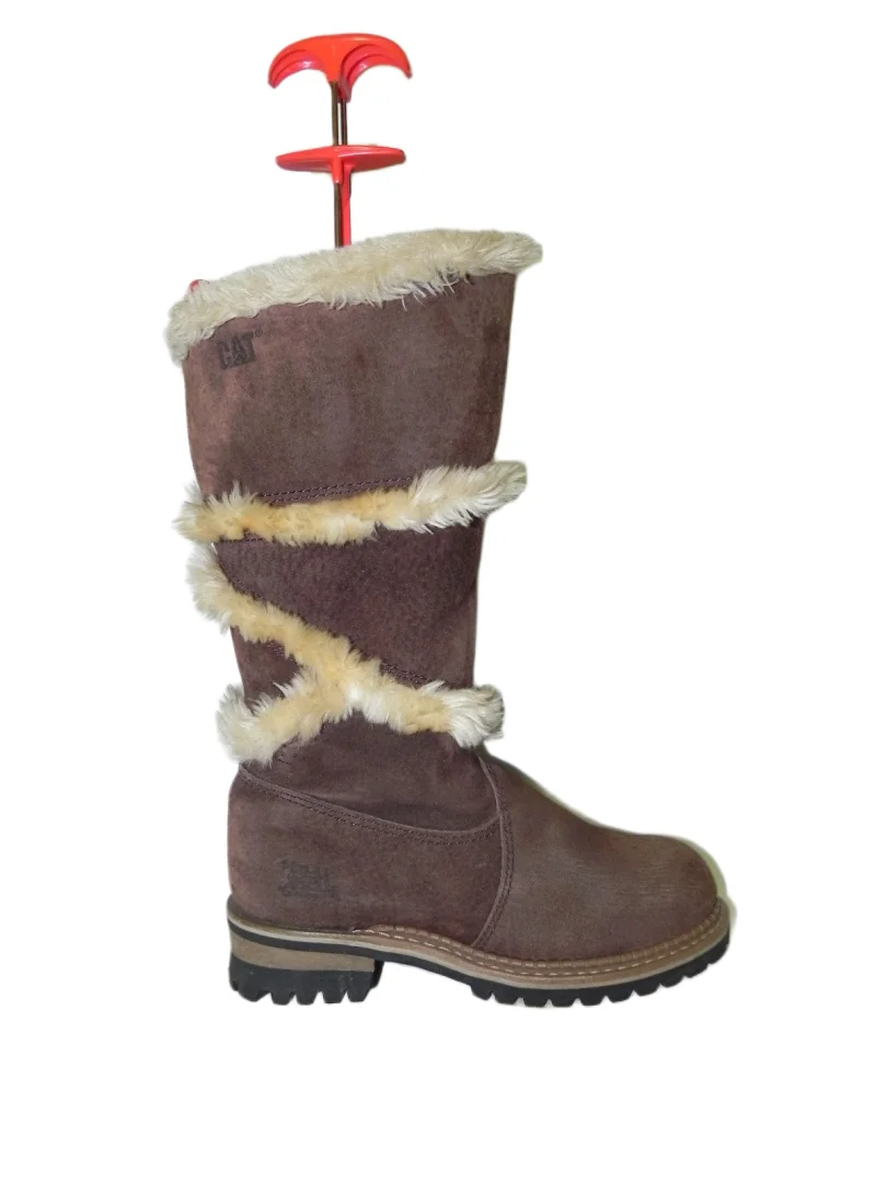 **CATerpillar** kožne tople,duge kao nove čizme br.38