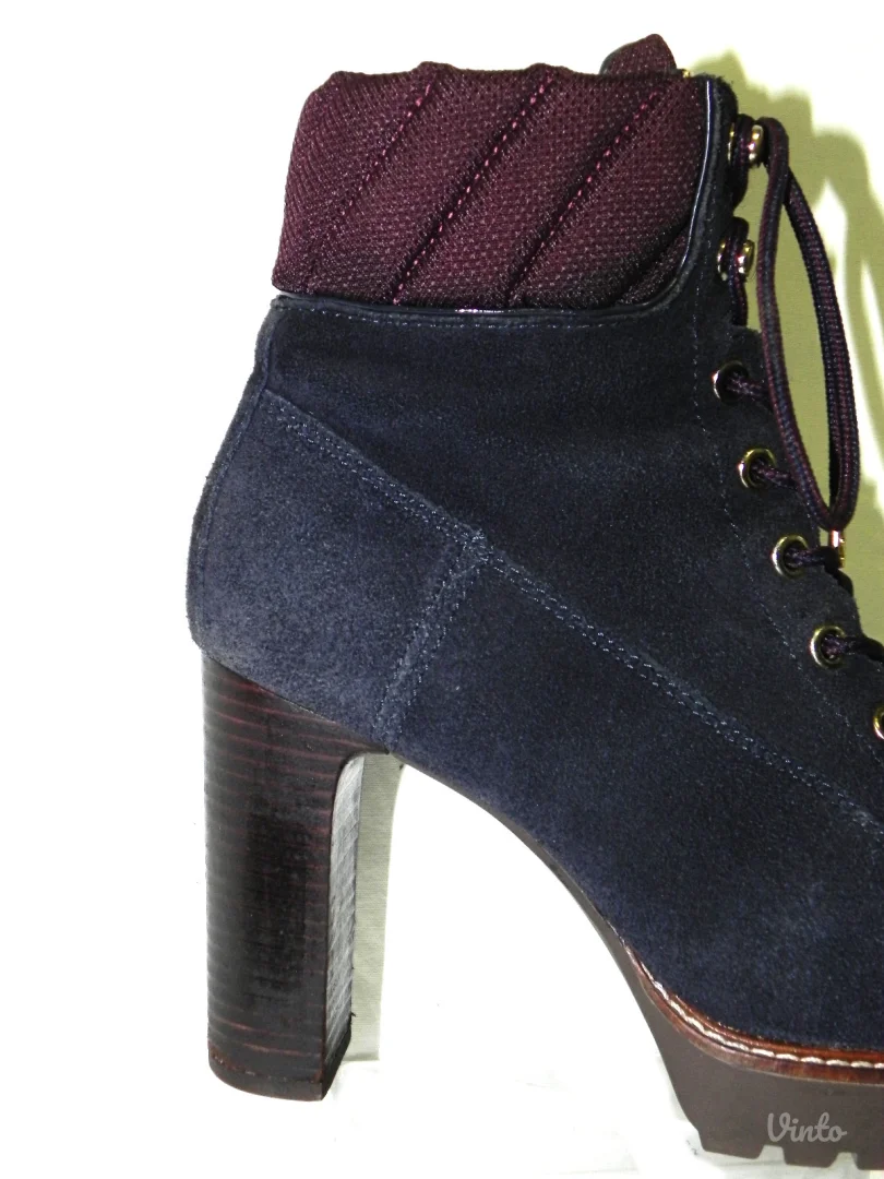 **TOMMY HILFIGER** kožne gležnjače-kratke čizme br.36