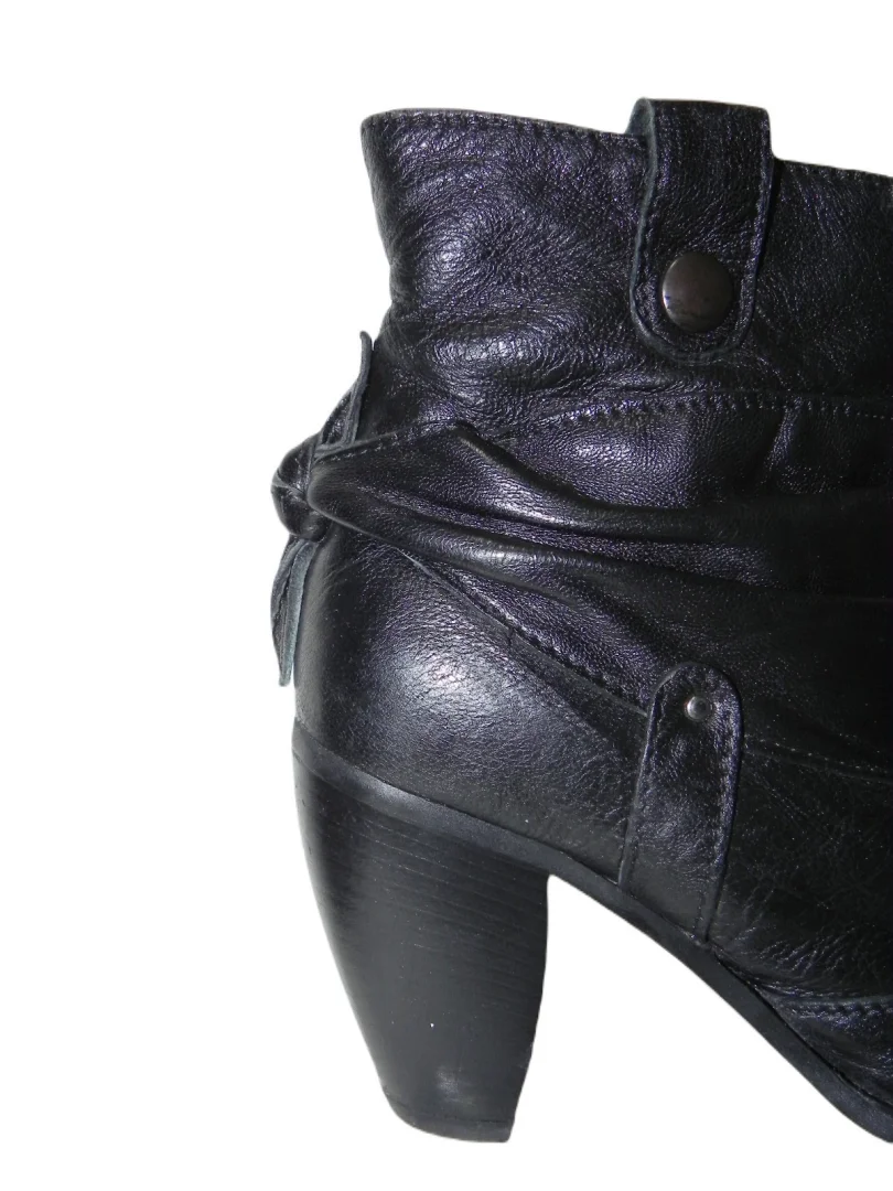 *EXS-Made in Italy*kožne kratke čizme-kaubojke br.37