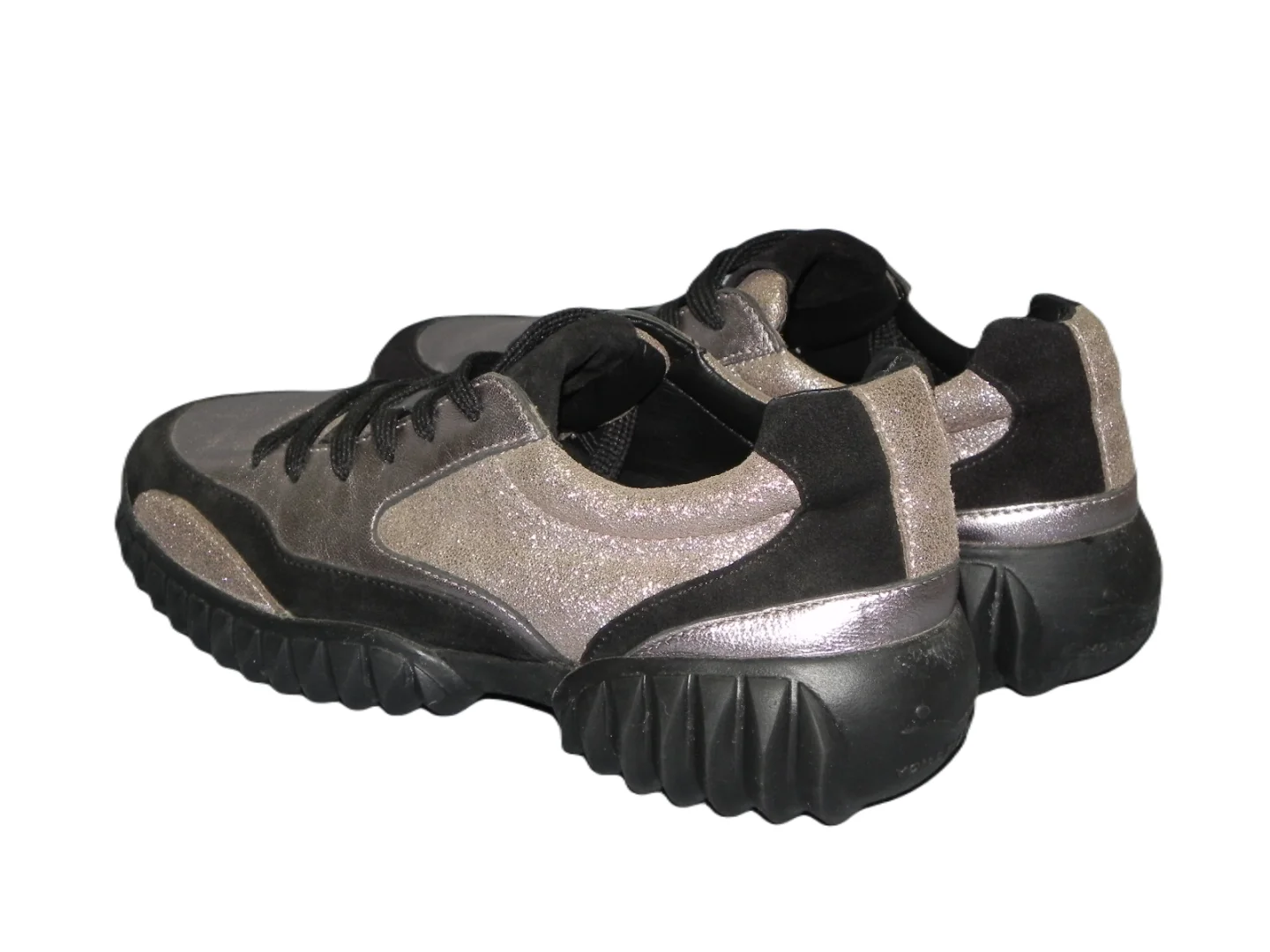 **VOILE BLANCHE**nove kožne patike,original br.37