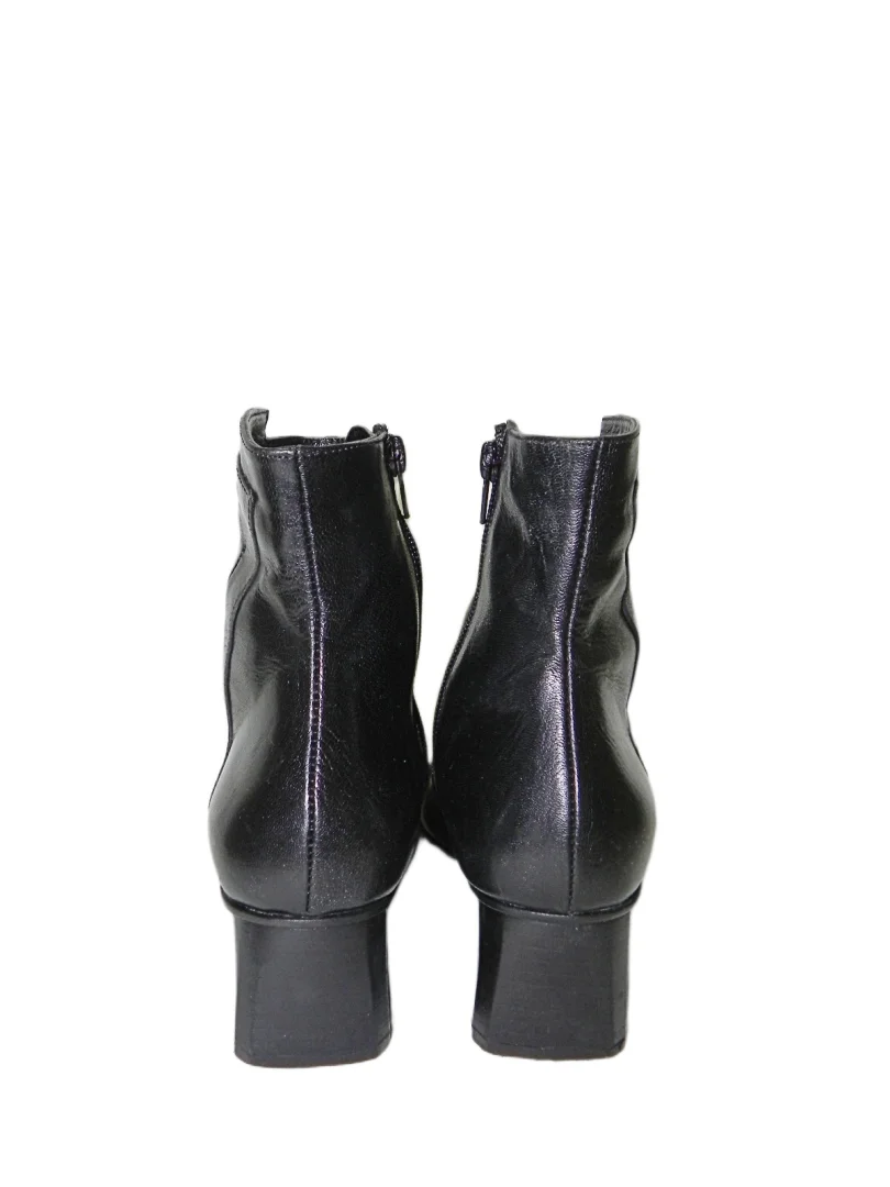 **THINK**kožne kratke čizme-gležnjače br.37