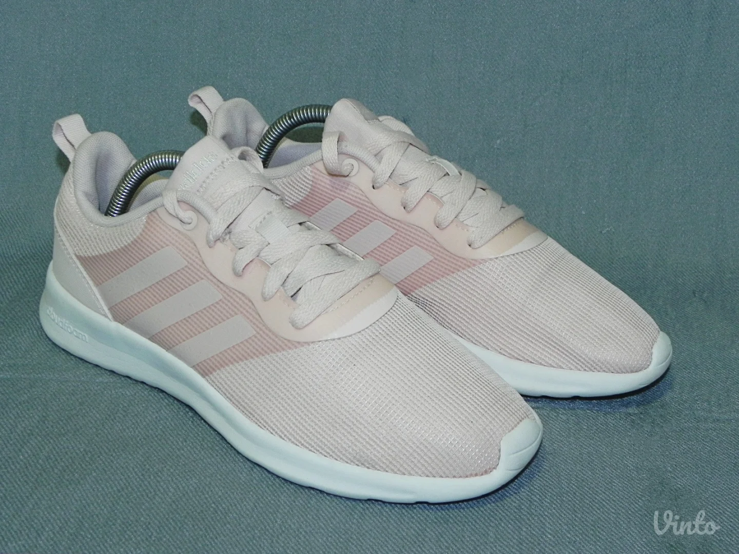 **ADIDAS cloudfoam**lagane i udobne patike br.38