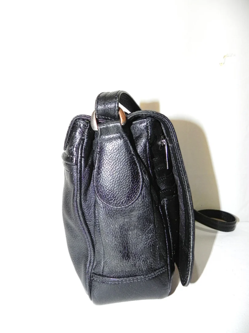 **HPC**kožna komforna,manja torba preko ramena