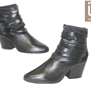 **LAURA BUSI**italijanske kožne čizme-gležnjače br.39