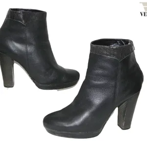 **VENTURINI**kožne kratke čizme-gležnjače br.40