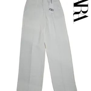 **ZARA** nove sa etiketom lanene pantalone vel.XS