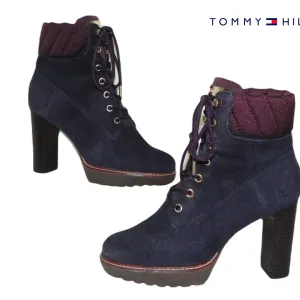 **TOMMY HILFIGER** kožne gležnjače-kratke čizme br.36