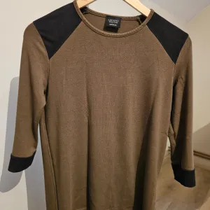 Legend-ženska majica