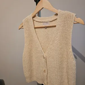 Pull&bear pleteni prsluk