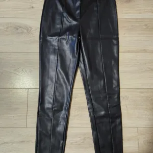 Reserved-kožne pantalone